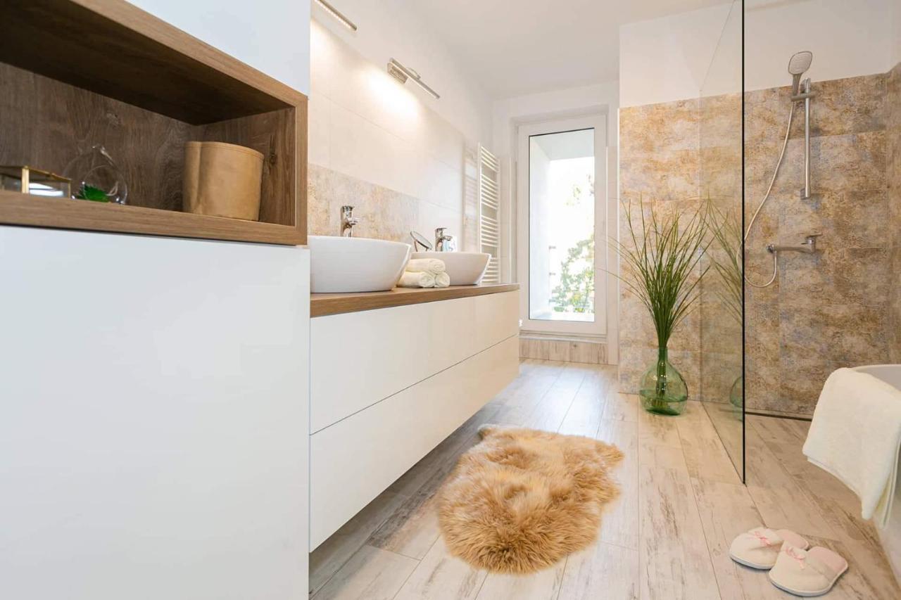 Bl - The Penthouse, 24Hr Self Check-In, 2 Bedrooms, Fireplace, Ac, Panoramic View From Main Balcony, 3-Minute Walk To City Center Banská Bystrica Eksteriør bilde