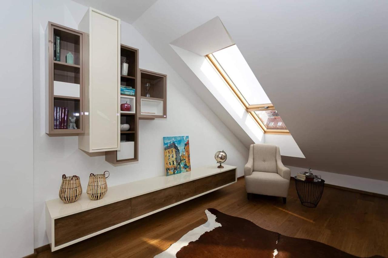 Bl - The Penthouse, 24Hr Self Check-In, 2 Bedrooms, Fireplace, Ac, Panoramic View From Main Balcony, 3-Minute Walk To City Center Banská Bystrica Eksteriør bilde
