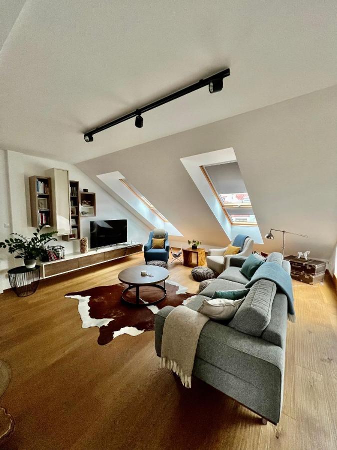 Bl - The Penthouse, 24Hr Self Check-In, 2 Bedrooms, Fireplace, Ac, Panoramic View From Main Balcony, 3-Minute Walk To City Center Banská Bystrica Eksteriør bilde